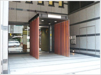 新本社オフィスエントランス